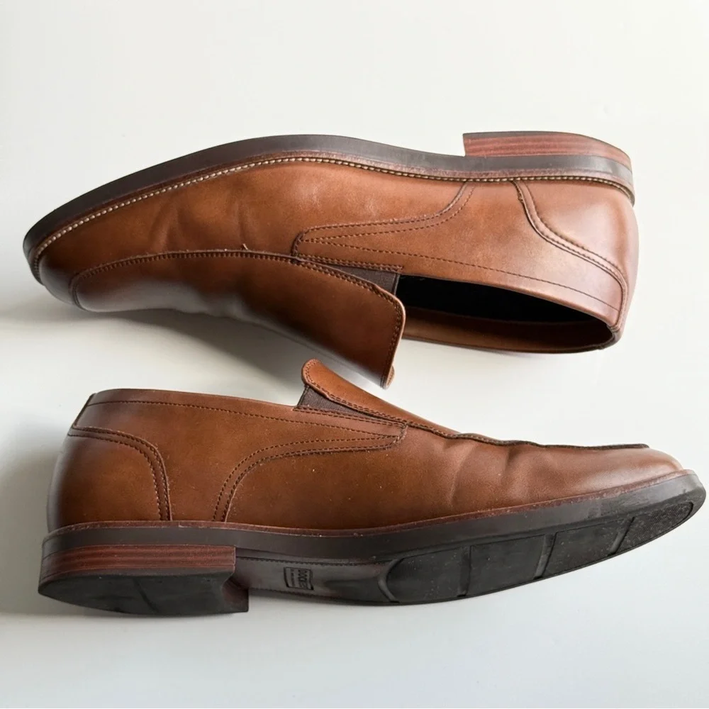Dockers Men's Slip On Dress Oxfords Brown Size 11.5